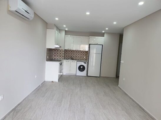 Apartamento moderno com piscina para alugar ( polana)