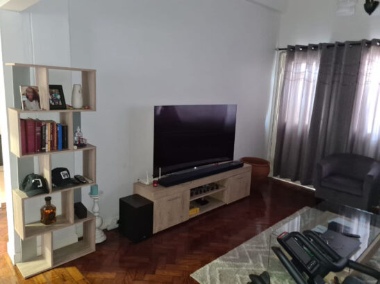 Vende-se Excelente Apartamento T2 no Bairro Central (Próximo a E.D.M)