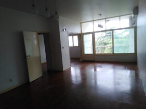 Vende-se espaçosa luxuoso apartamento tipo4 na avenida frederick angels (miradouro) na polana cimento , marque  já a sua visita