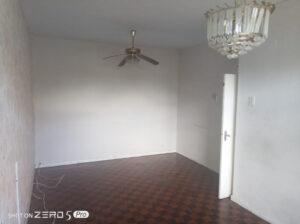 Vende-se Excelente Apartamento T3 Transformado em T2 no Rés do Chão no Bairro da Malhangalene (Próximo ao Consultório Langa)