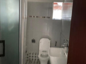 Vendemos excelente apartamento T2 com 1wc na Polana ( Torres Vermelhas )