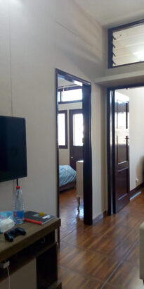 Vende_se apartamento T2 3andar pronta habitar bairro central Av Karl Max próximo ao mercado do povo