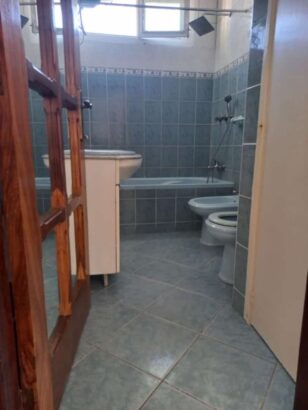 Arrenda se apartamento t2 no 5andar na Polana