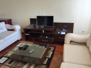 Arrenda-se Apartamento T3 Mobilado com Vista ao mar localizado na Av. Julios Nyerere.