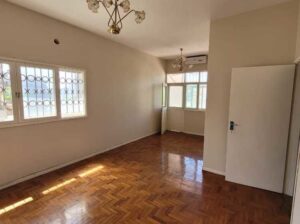 Vende-se Flat tipo3 na Malhangalene