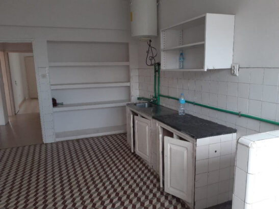 Vende se T2 no Bairro Central próximo da Escola Industrial