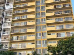 Arrenda-se apartamento T3 prédio amarelo no bairro da polana