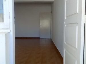 Vende-se flat T2 com vista ao mar e ELEVADOR no 12º andar – ESCOLA INDUSTRIAL