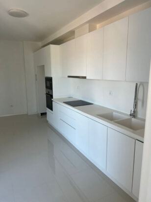 Vende se Apartamento T3 na Sommerschield 2 condomínio Golf Residence