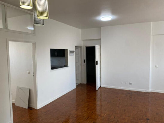 Vendo apartamento tipo 3 na Coop no PH 4 andar com elevador novo