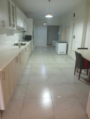 Vende-se apartamento tipo3 Na polana