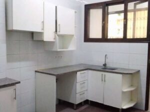 B. Central, Arrenda-se Flat T2, 1⁰andar