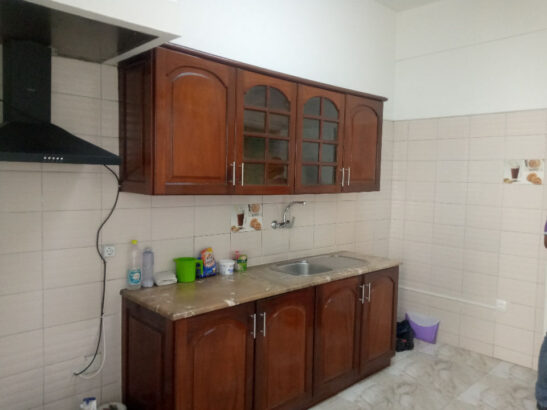 ARRENDA SE FLAT TIPO 2, 2 Wc’s NO BAIRRO CENTRAL, RECEM REABILITADA.