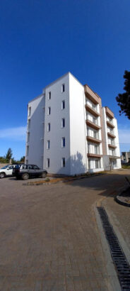 Vende-se Apartamento T3 na Costa do sol Dona Alice