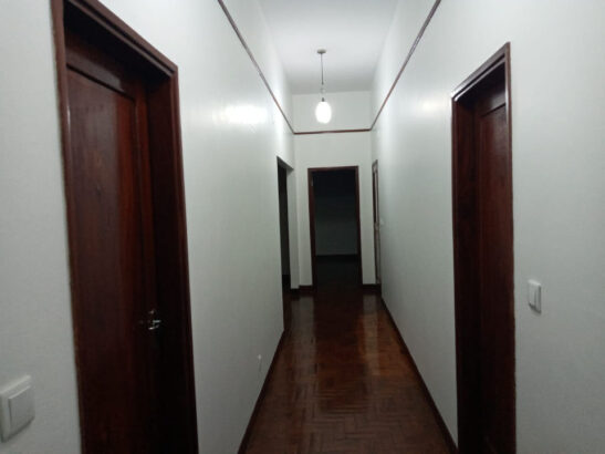 Vende-se luxuoso Apartamento T3 2⁰Andar no Bairro da Polana