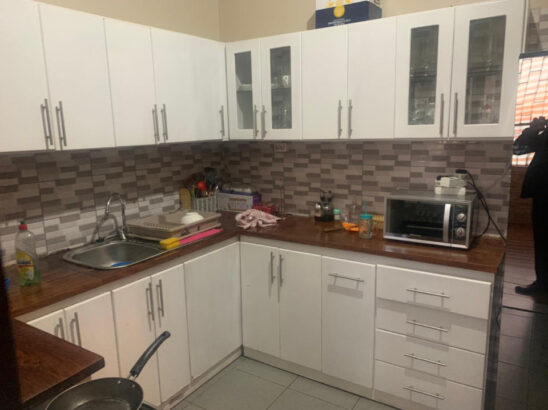 vende-se apartamento tipo2  na Malhangalene proximo ao Consultorio langa atrás da shoprite, marque já a sua visita