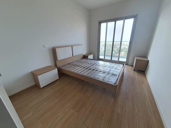 Vende-se Luxuoso Apartamento T2 sem moveis no Condomínio Golf Residence, Bairro da Sommerschield 2.