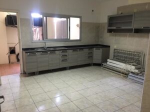 Vende-se flat T4 suite climatizada no 2º andar – SOMMERSCHIELD