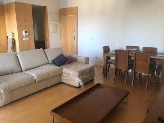 Apartamento T1 Mobilado no condomínio jácaranda.