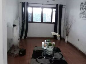 ARRENDA-SE EXCELENTE FLAT TIPO1 RÉS DO CHÃO IDEAL PARA HABITAÇÃO ASSIM COMO ESCRITÓRIO NO BAIRRO DA MALHANGALENE