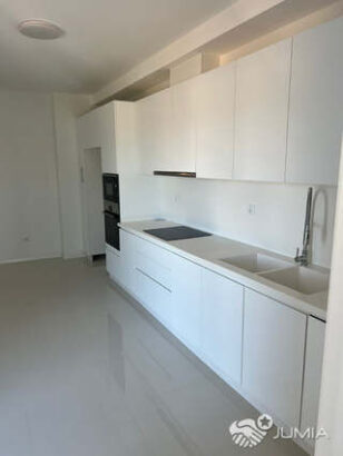 Gold Residence, Flat T3, 2Wc (1 Suit), piscina