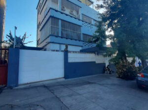 Vende se Flat T3 no 1andar Pronta habitar na Av. Paulo Samuel kankhomba com Olof plame