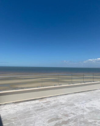 Apartamento espaçoso com vista ao Mar a venda em Maputo cidade