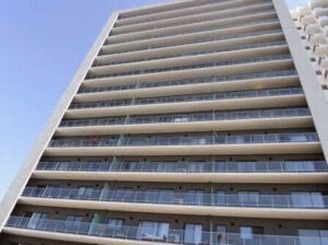 Vende-Se Apartamento T3 No Condomínio Jacarandá | Bairro Da Poliana Cimento | Av. Armando Tivane | Próximo Da Cancela Presidencial = Zona Nobre