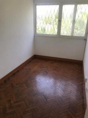 Vende-Se Excelente Moradia T3 No Bairro Da Coop