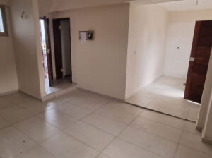 Vende-se flat no ponto final Alto-maé no último 6°andar e último