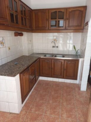 Arrenda se apartamento t2 no 5andar na Polana