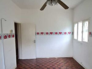 Vende Se Flat T2 Na Malhagalene