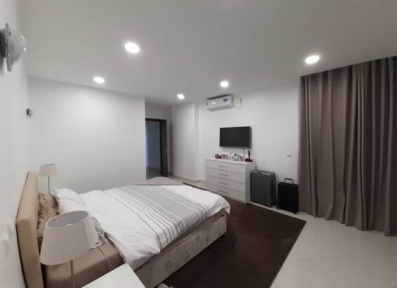 Vendemos:  Apartamento T3 Mobilado no Beach Front, Av. Marginal