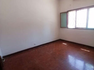 Vende-se apartamento tipo 3 alto Mae