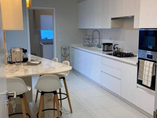 Vende-se no Golf Residence um Apartamento T3