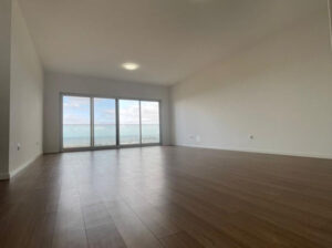 Vende-se Espaçoso Apartamento T3 Andar Alto Com Vista ao Mar no Condomínio GOLF RESIDENCE no Bairro da Sommerschield 2(Próximo ao Hospital Privado/ Escola Portuguesa)