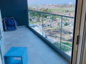 Vendemos: Apartamento super moderno T3 na Somerschild 2 com vista ao mar.