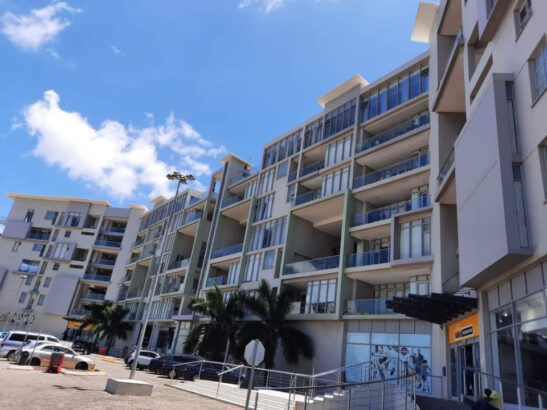 Vende se apartamento T3 no SuperMares Vista mar – Av Marginal