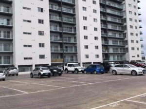 Vende-Se Apartamento No Prédio Golfo Residência