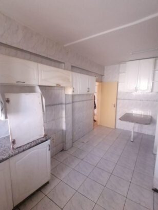 Arrenda se Apartamento T3 no Bairro Central (Av Olof Palm vs Agostinho Neto)