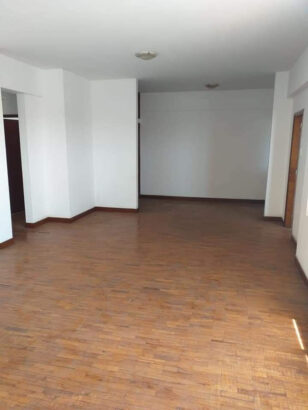 Vende-se Excelente Apartamento no Alto-maé