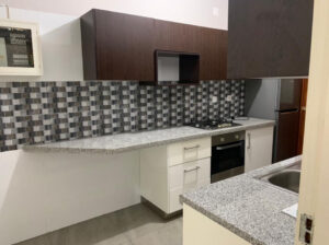 Arrenda se apartamento T3 reabilitado no Goa /Bairro Central(Pandora)