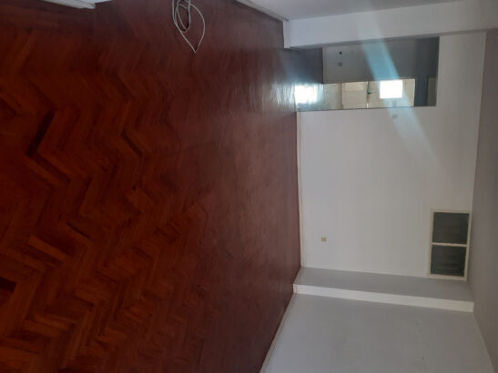 Vende-se Espaçoso Apartamento T3 3⁰Andar com Elevedor no Bairro da Polana(Av.Armando Tivane esquina com Av.Eduardo Mondlane)