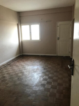 Vende-Se Excelente Flat Tipo2 12°andar Sem Elevador Pronta Entrar No Alto Maé Av 24 De Julho Em Frente Ao Inss.