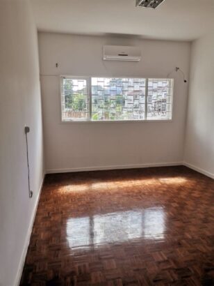 Arrenda se apartamento t3 r/c na Coop rua d França