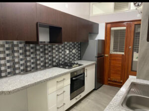 Arrenda-se Apartamento Luxuoso t3 Excelente no Bairro central próximo do Goa