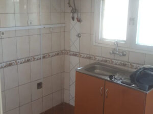 Vende se este Apartamento T2 pronto habitar. Localizado na Av. Eduardo Mondlane Maputo