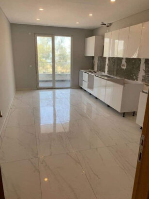 Vende-Se Apartamento T3 Moderno Na Marginal Próximo Do Marés