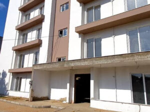 Vende-Se Este Apartamento, Tipo3 Na Dona Alice