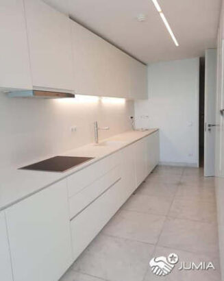 Vende-se apartamento T3 no condomínio Platinum no bairro da polana Av Julius nyerere